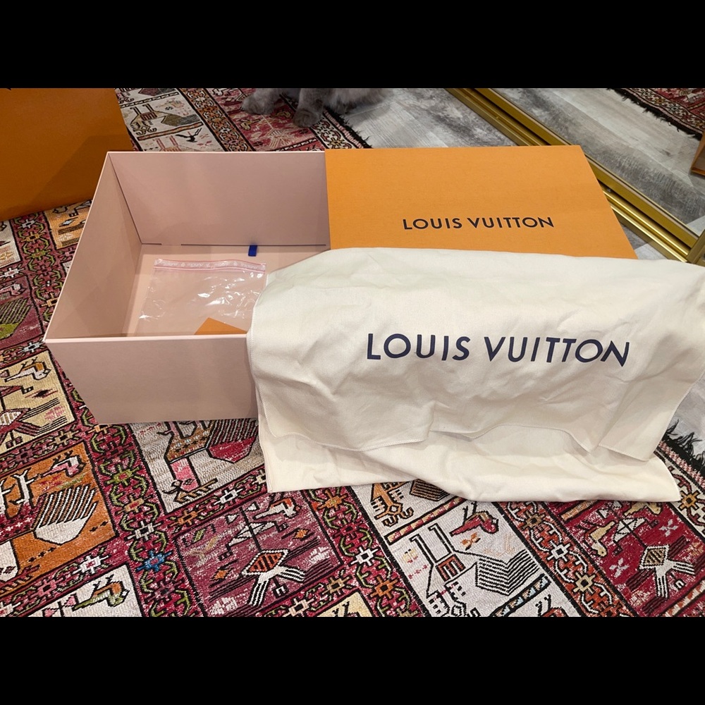 LV NEW BOX, SHOPPING BAG, DUSTBAG